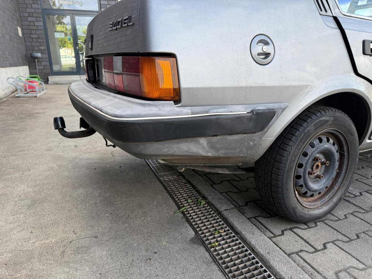 Volvo 340 original Stoßstange Stoßfänger hinten unlackiert BJ86